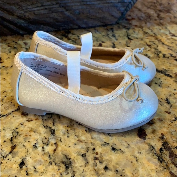 NWOT Cat & Jack  Size 4 - Picture 2 of 4